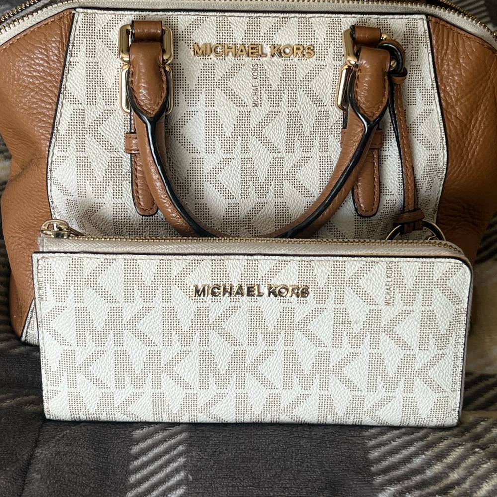 Michael Kors Brown and Cream Women's Bag Set